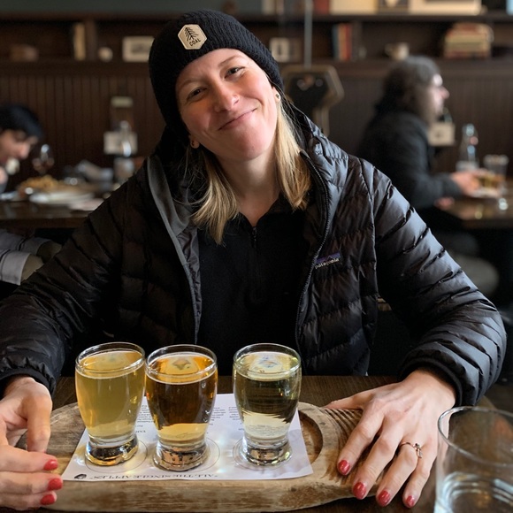 Meet your Posher, Jessica - Picture 3 of 4